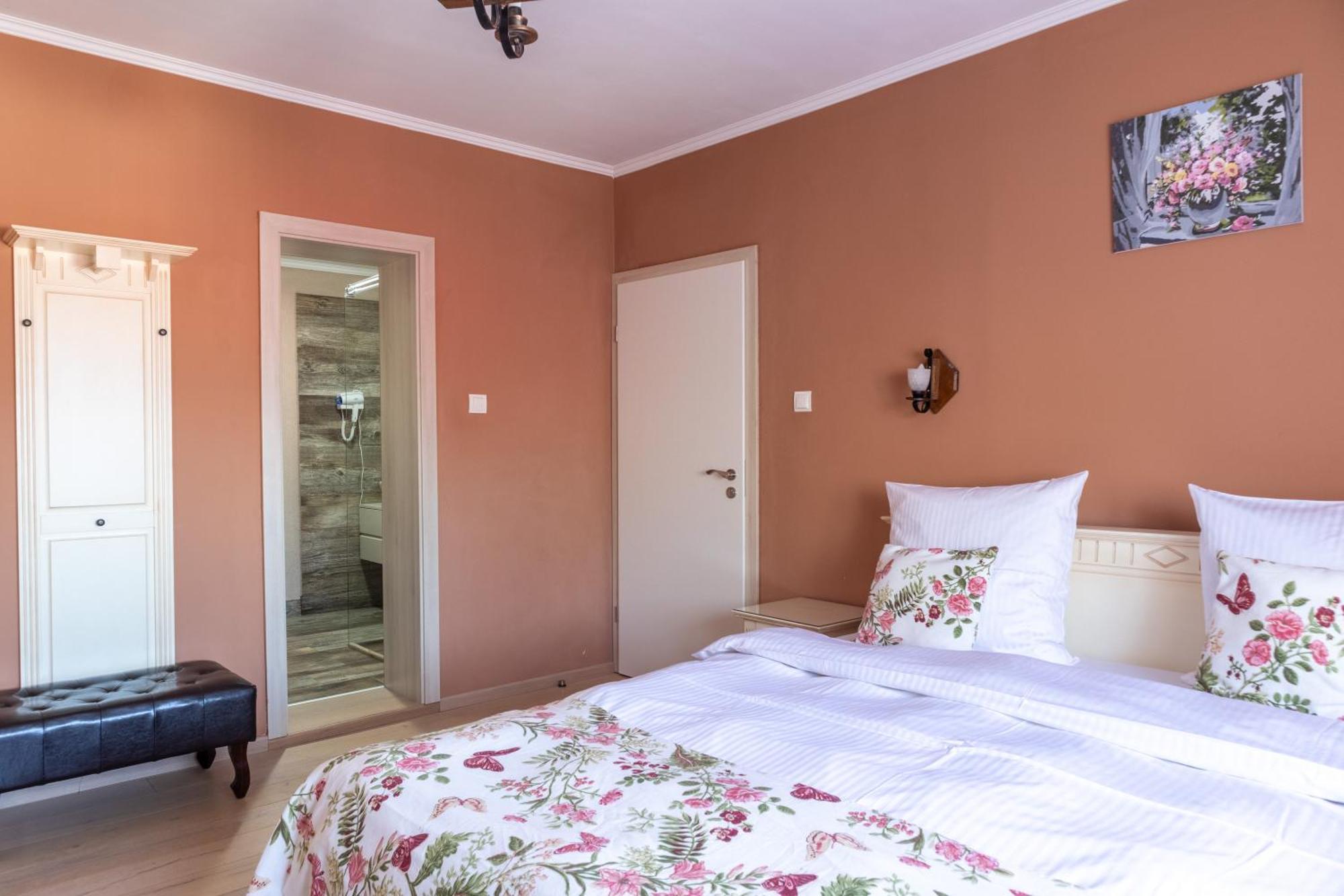 Vila Crisalia Sibiel -Sibiu (Adults Only) Hotel ภายนอก รูปภาพ