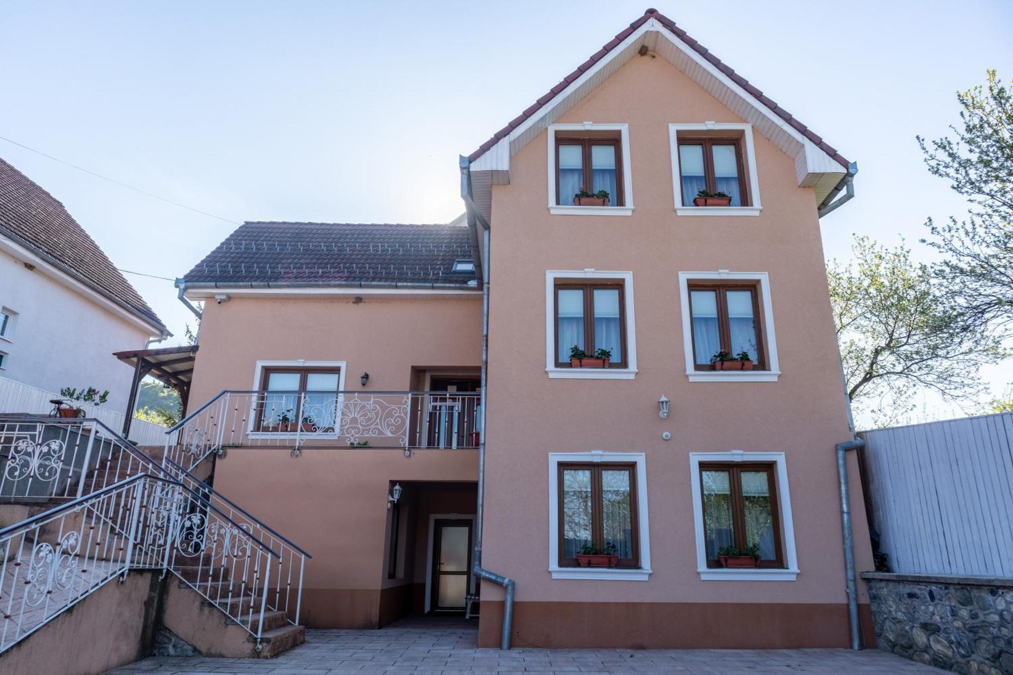 Vila Crisalia Sibiel -Sibiu (Adults Only) Hotel ภายนอก รูปภาพ