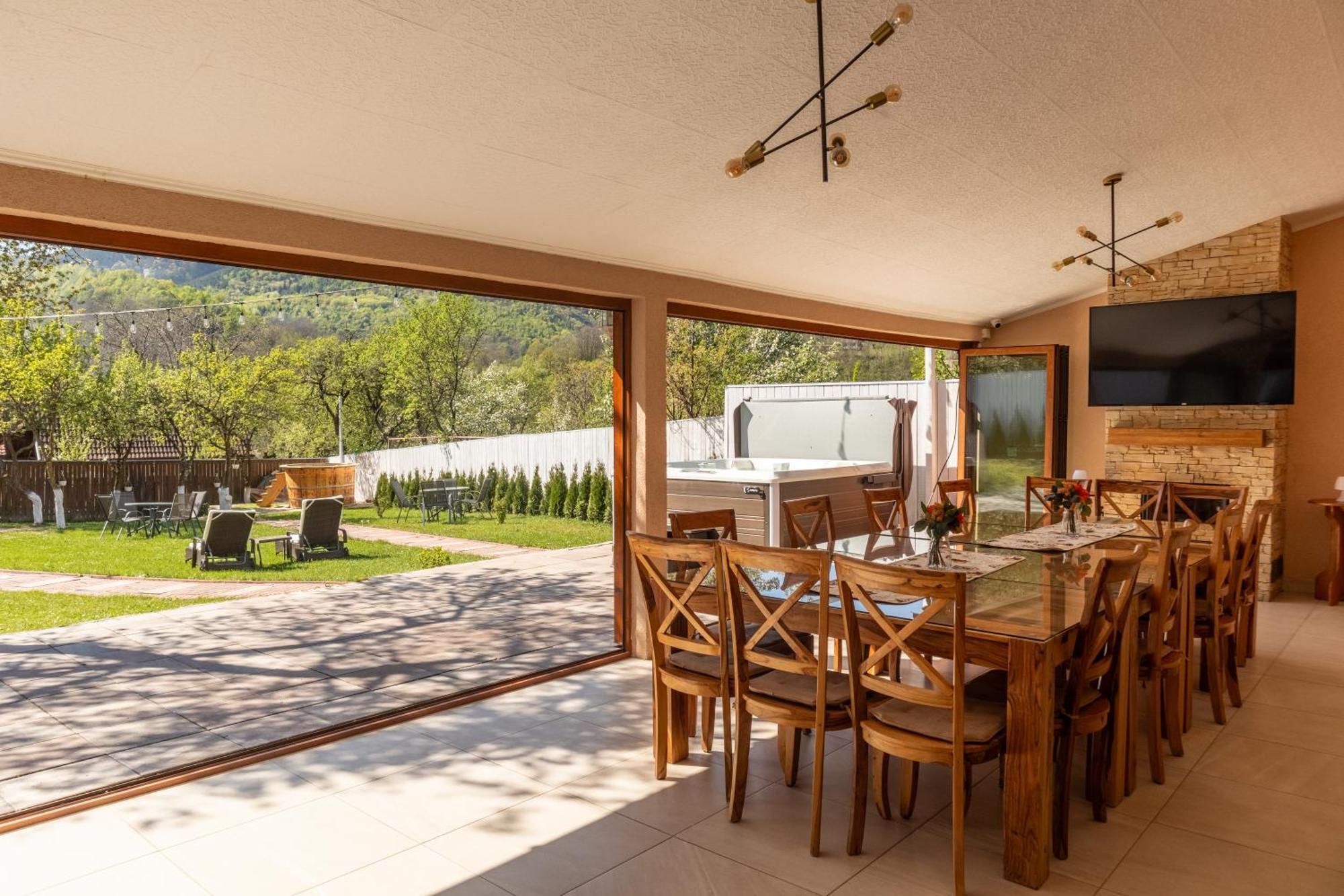 Vila Crisalia Sibiel -Sibiu (Adults Only) Hotel ภายนอก รูปภาพ